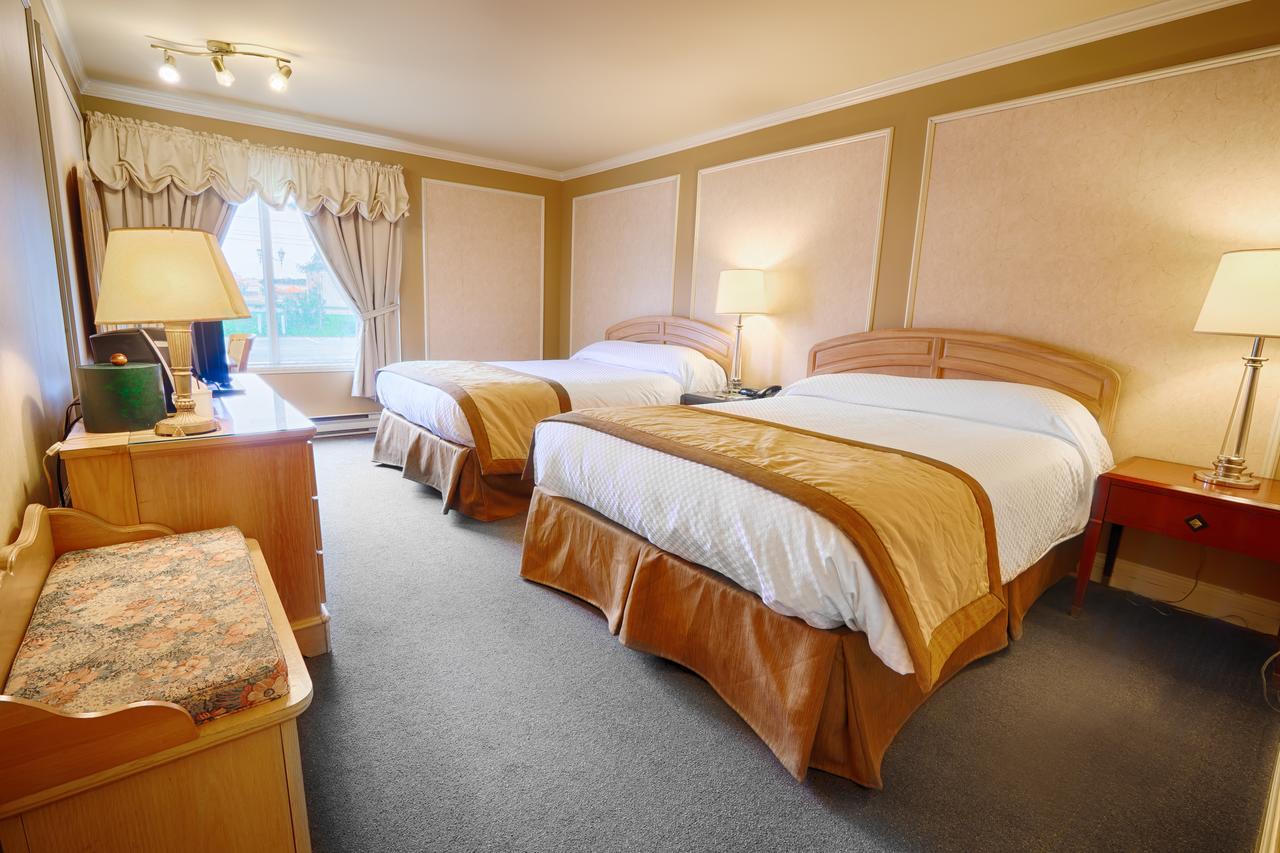 Hotel Travelodge By Wyndham วิคตอเรียวิลล์ ภายนอก รูปภาพ