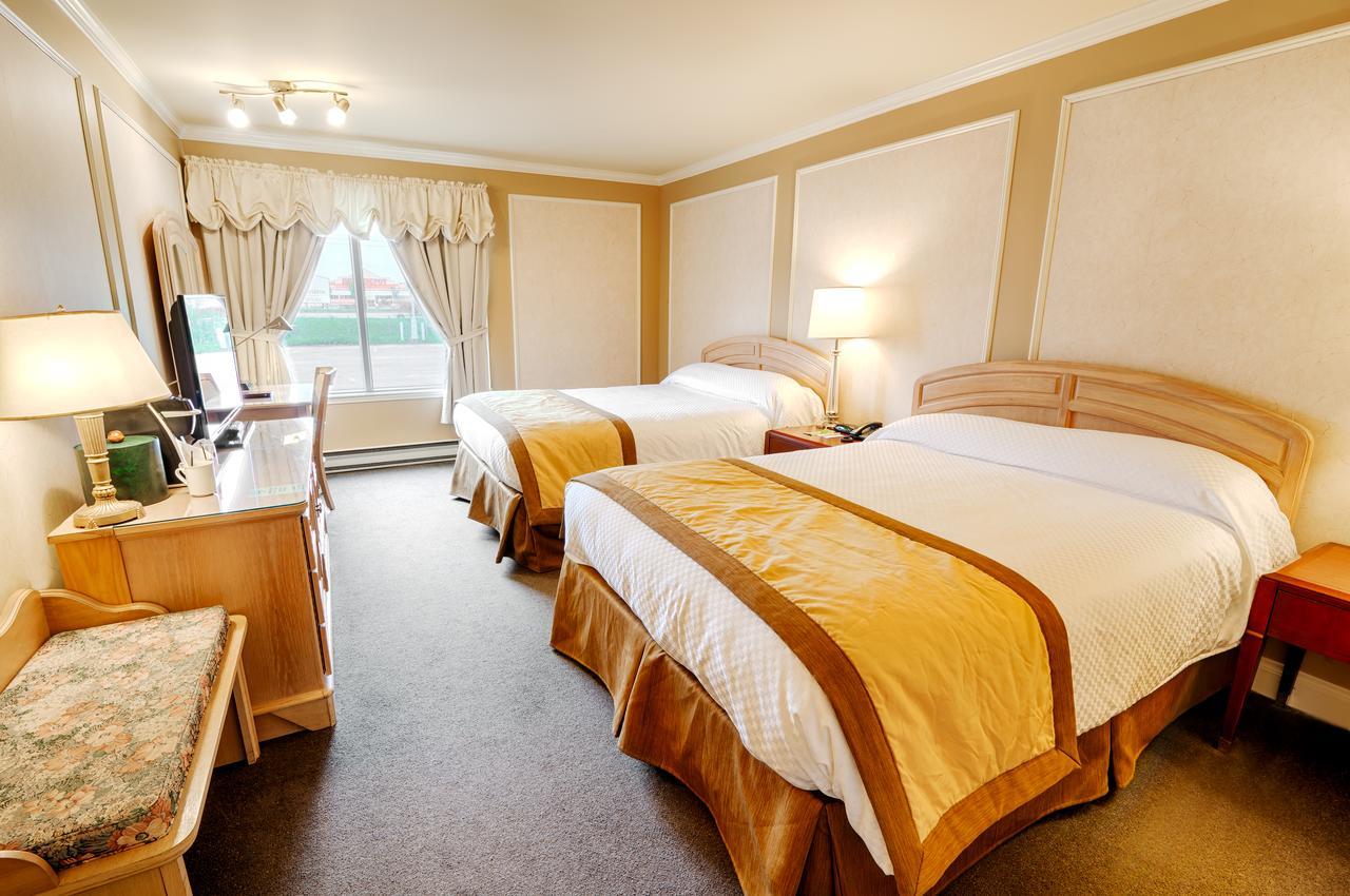 Hotel Travelodge By Wyndham วิคตอเรียวิลล์ ภายนอก รูปภาพ